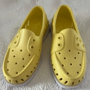 NEW! Sperry water shoes. Yellow